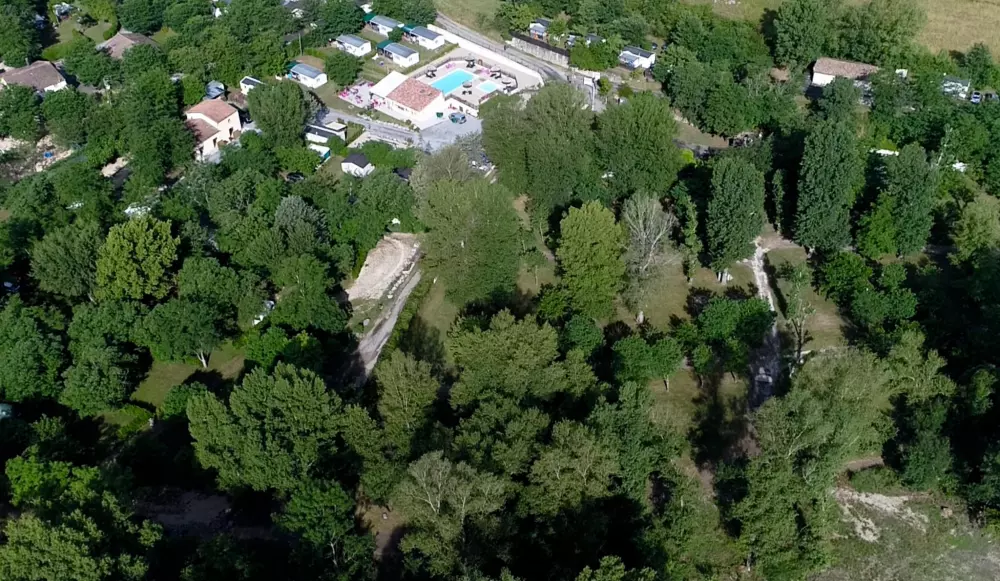 Camping Le Coin Charmant 3 étoiles★★★