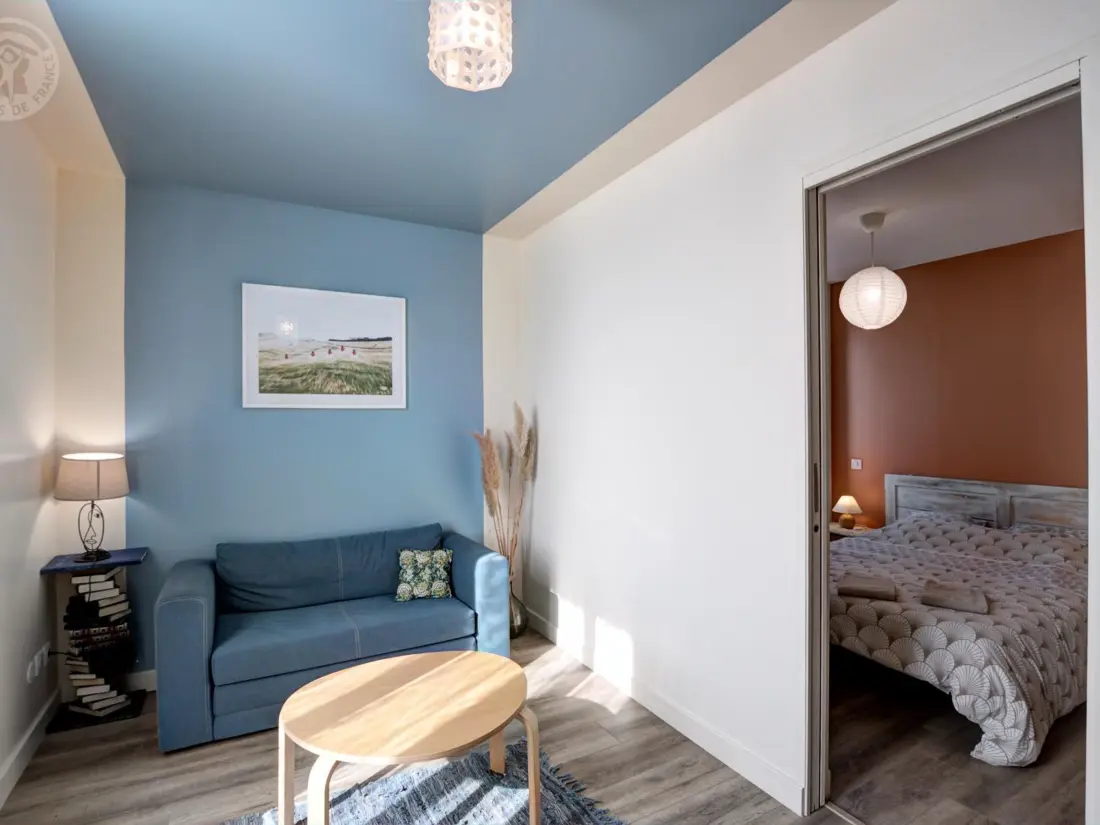 Location de Vacances CHAZELLES-SUR-LYON 3