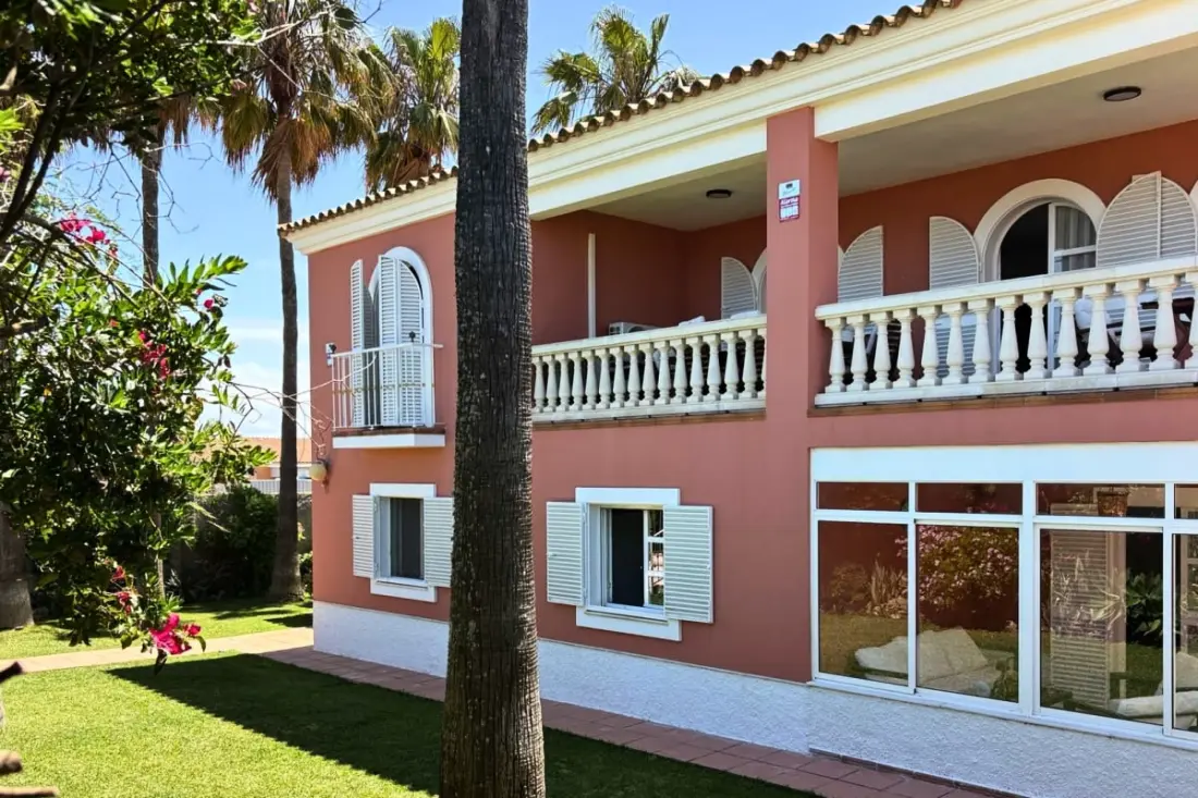 Villa Familiale à Quelques Mètres De La Plage !