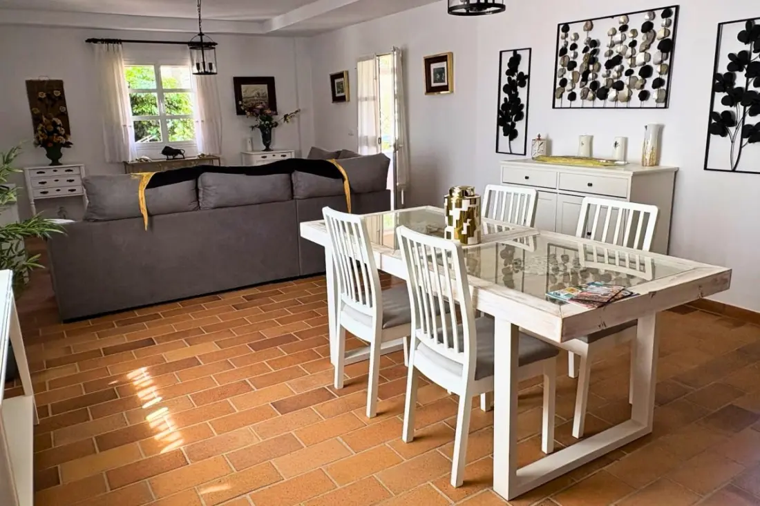 Villa Familiale à Quelques Mètres De La Plage !