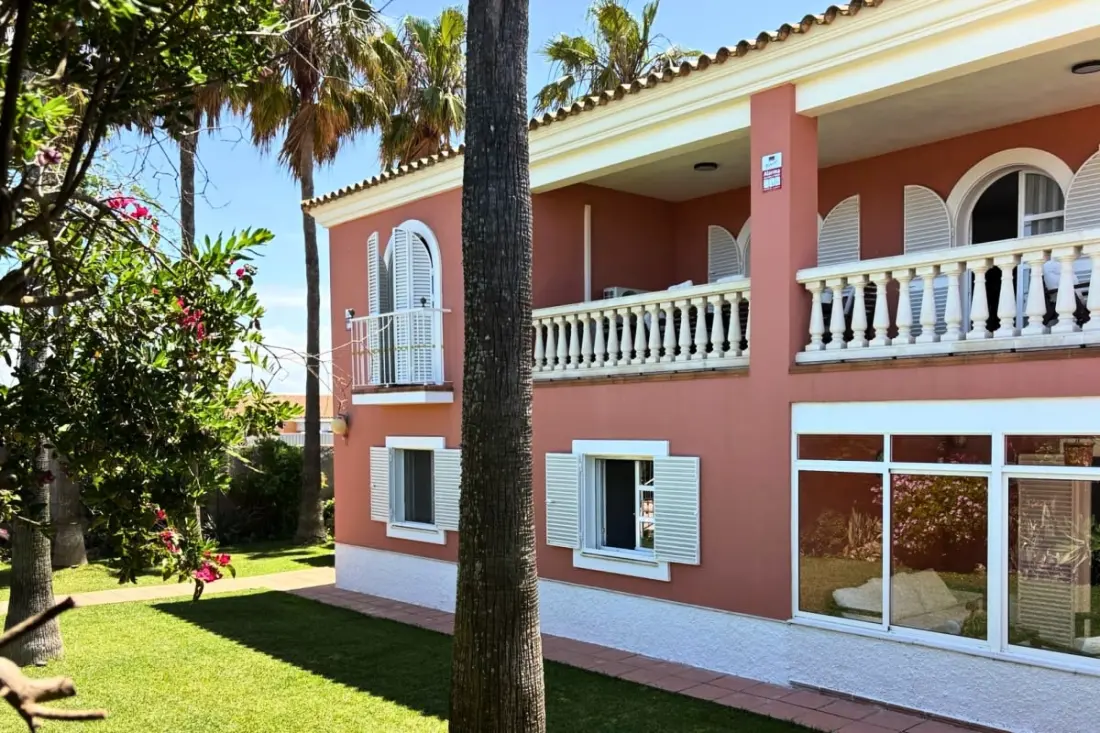 Villa Familiale à Quelques Mètres De La Plage !