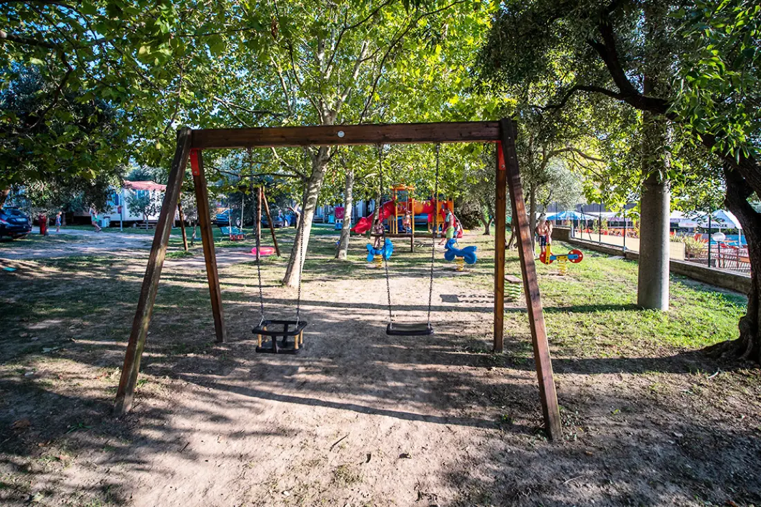 Camping Cisano & San Vito 4 étoiles★★★★