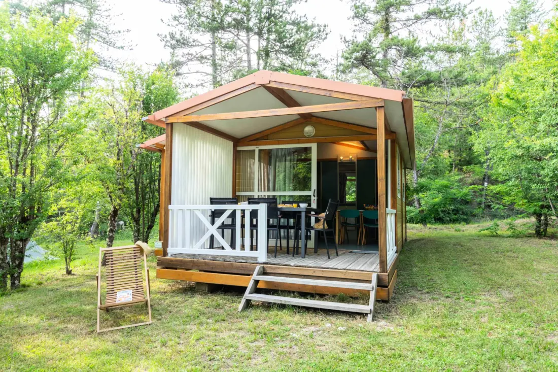Flower Camping Le Clot du Jay 3 étoiles★★★