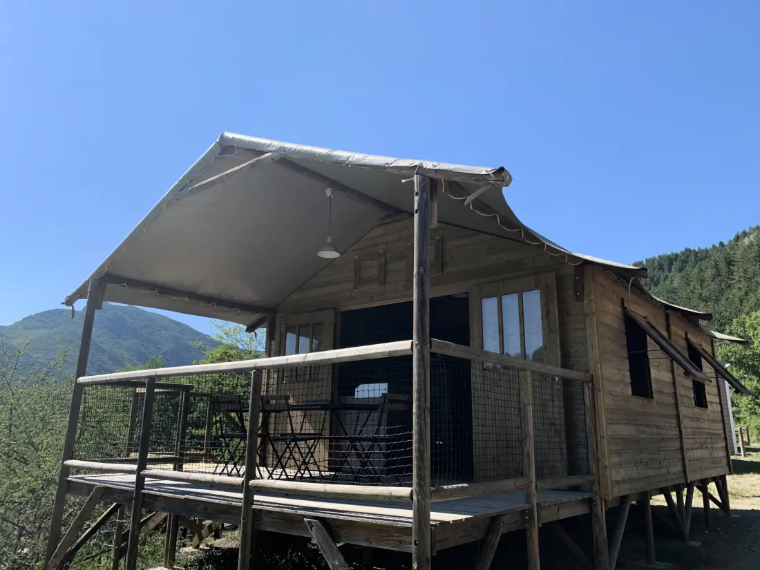 Flower Camping Le Clot du Jay 3 étoiles★★★