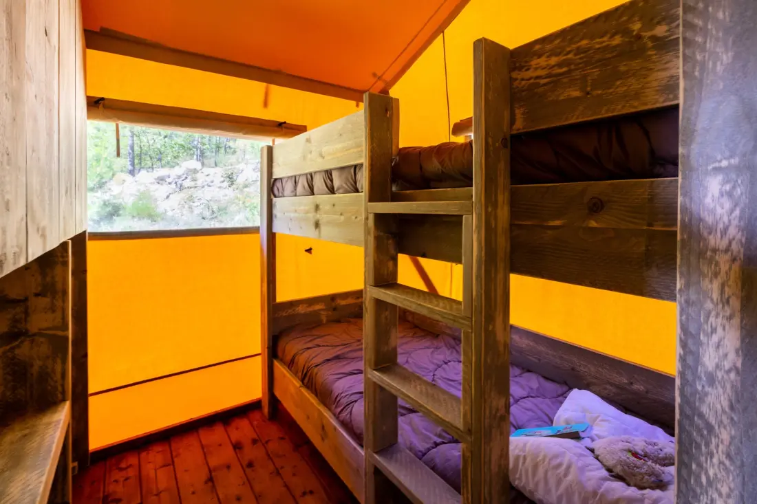 Flower Camping Le Clot du Jay 3 étoiles★★★