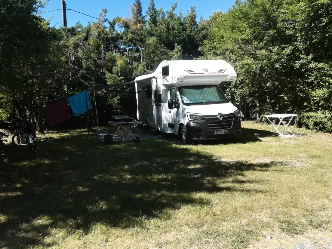 Flower Camping Le Clot du Jay 3 étoiles★★★