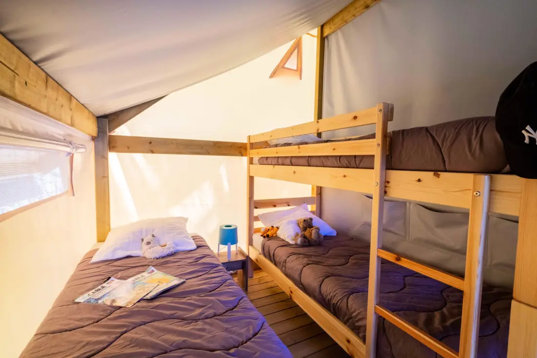 Flower Camping Le Clot du Jay 3 étoiles★★★