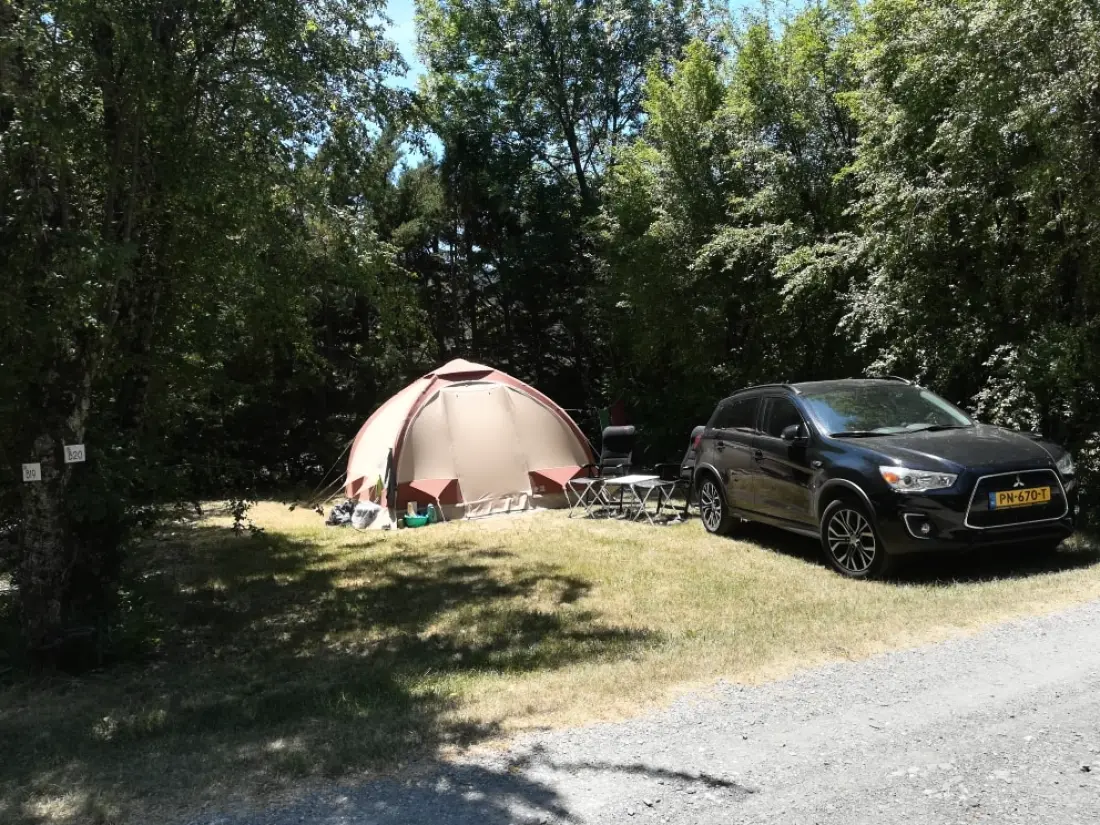 Flower Camping Le Clot du Jay 3 étoiles★★★