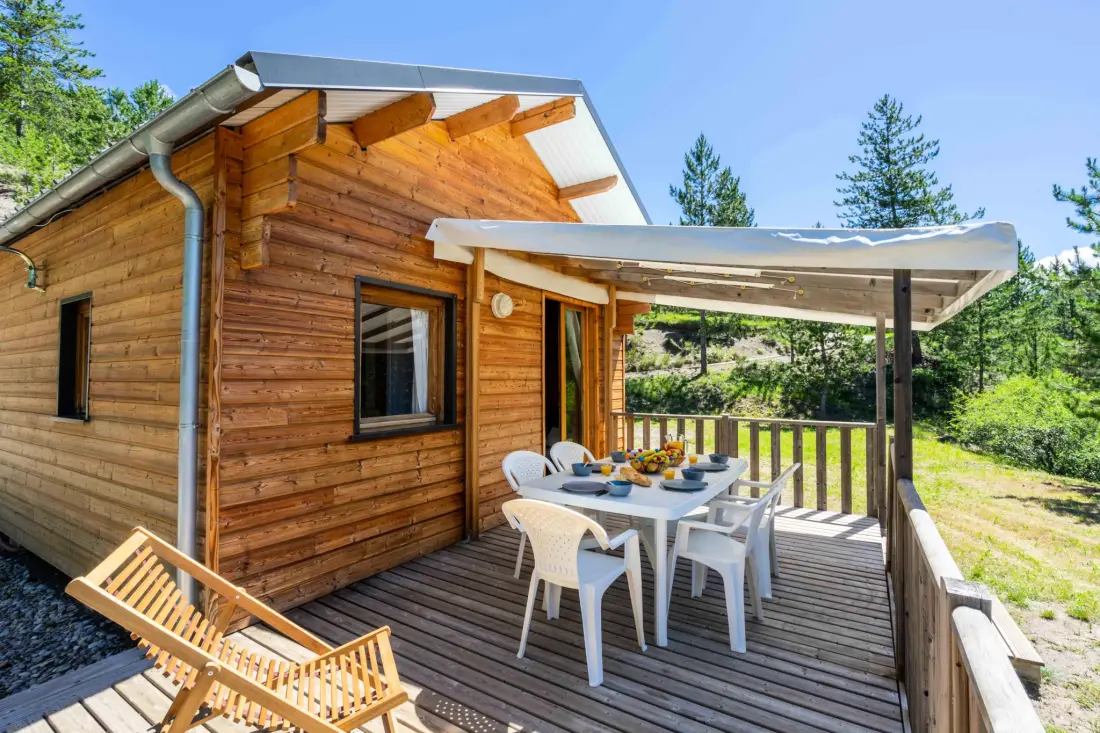 Flower Camping Le Clot du Jay 3 étoiles★★★