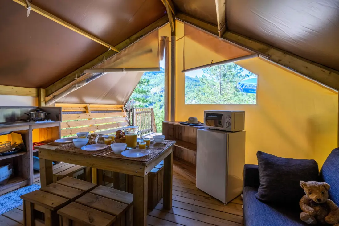 Flower Camping Le Clot du Jay 3 étoiles★★★