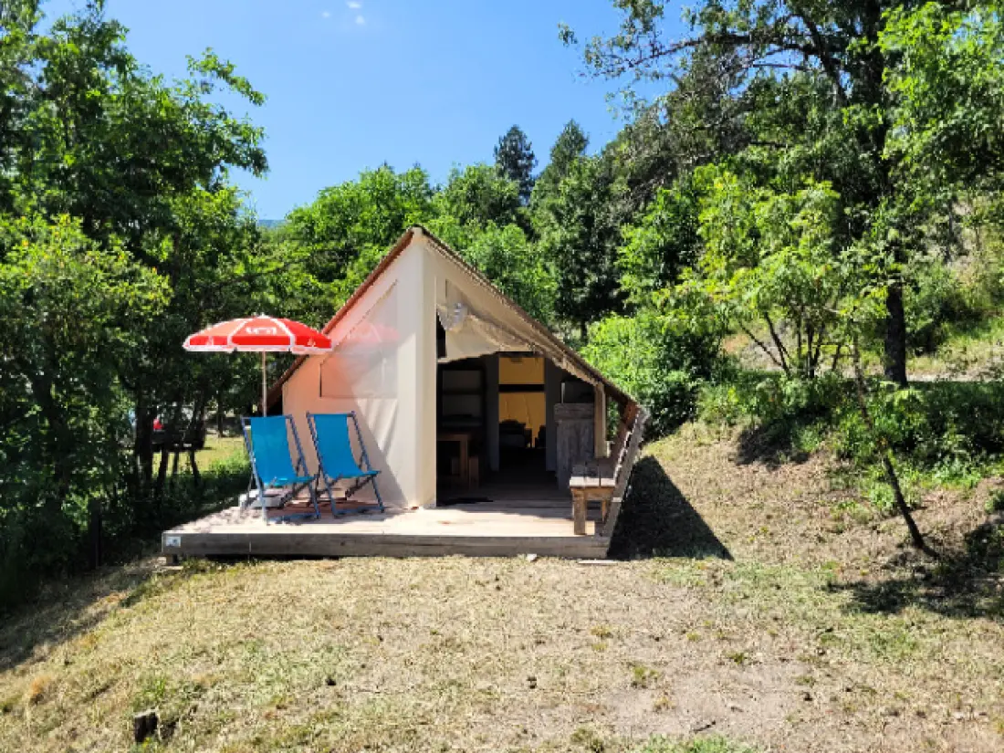 Flower Camping Le Clot du Jay 3 étoiles★★★