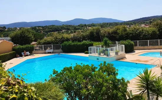 Appartement F2 En Résidence Avec Piscine