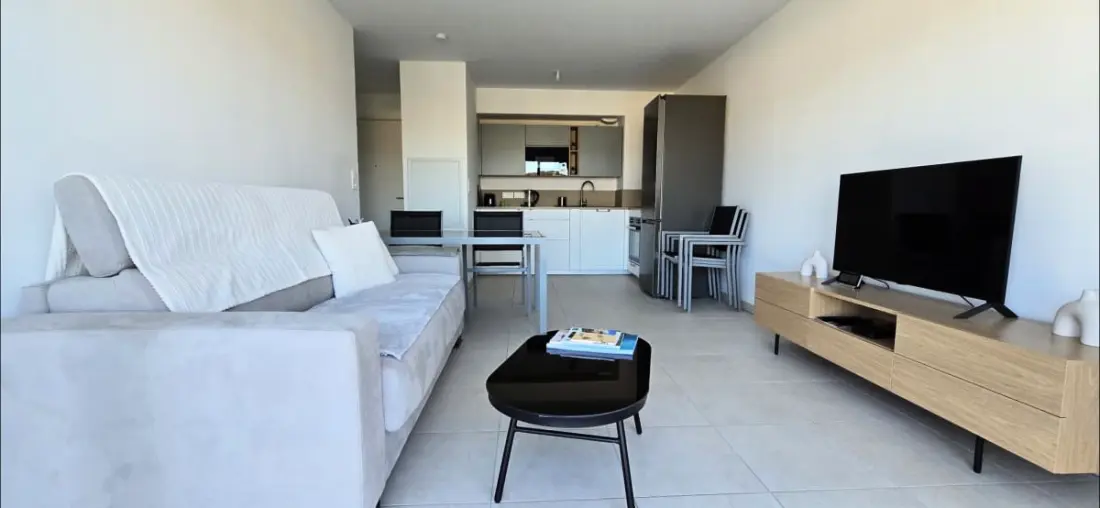 Bel Appartement Pour 2 Avec Balcon