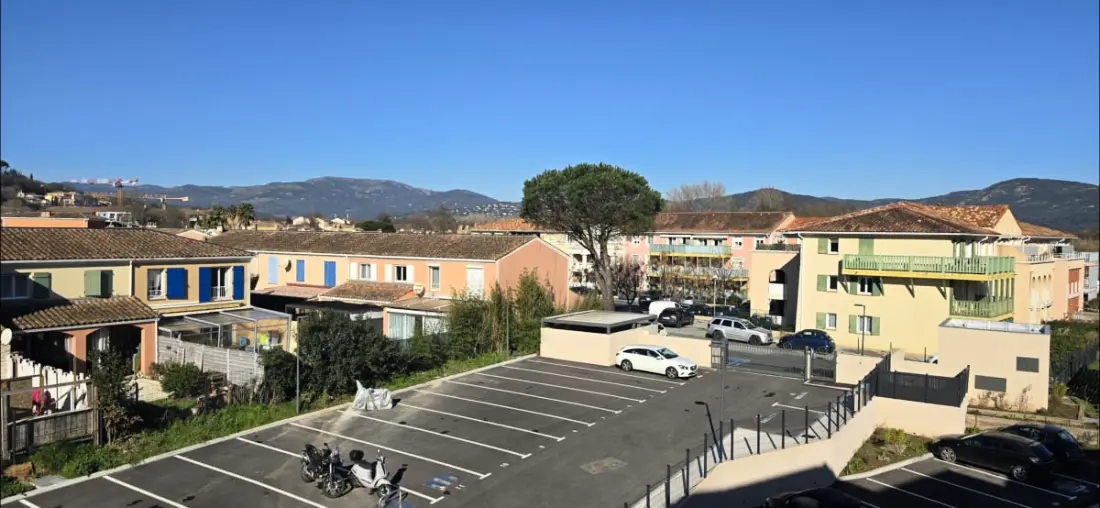 Bel Appartement Pour 2 Avec Balcon