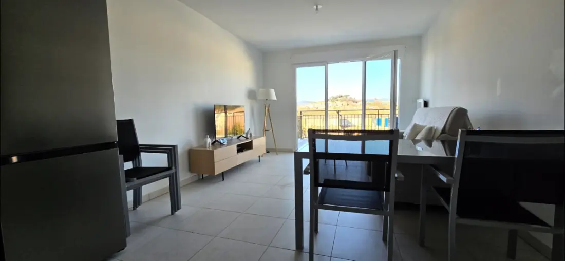 Bel Appartement Pour 2 Avec Balcon