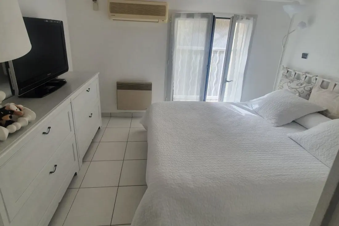 Maison Individuelle Avec 3 Piscines