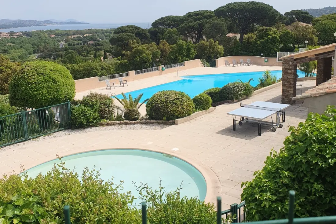 Maison Individuelle Avec 3 Piscines