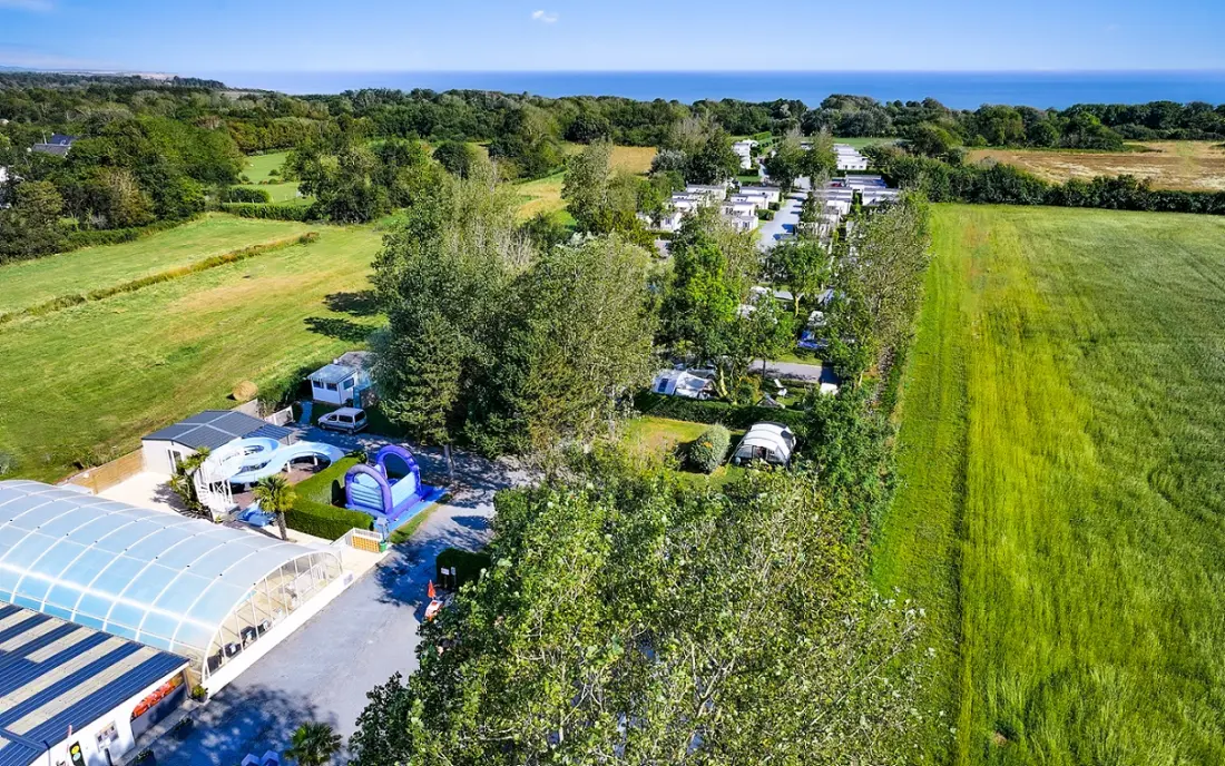 Camping Le Robinson 31 étoiles★