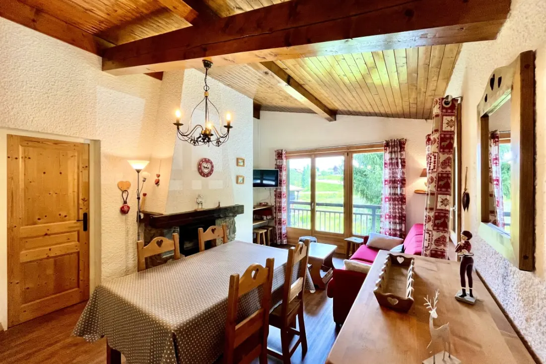 Appartement Skis Aux Pieds Avec Balcon à Combloux