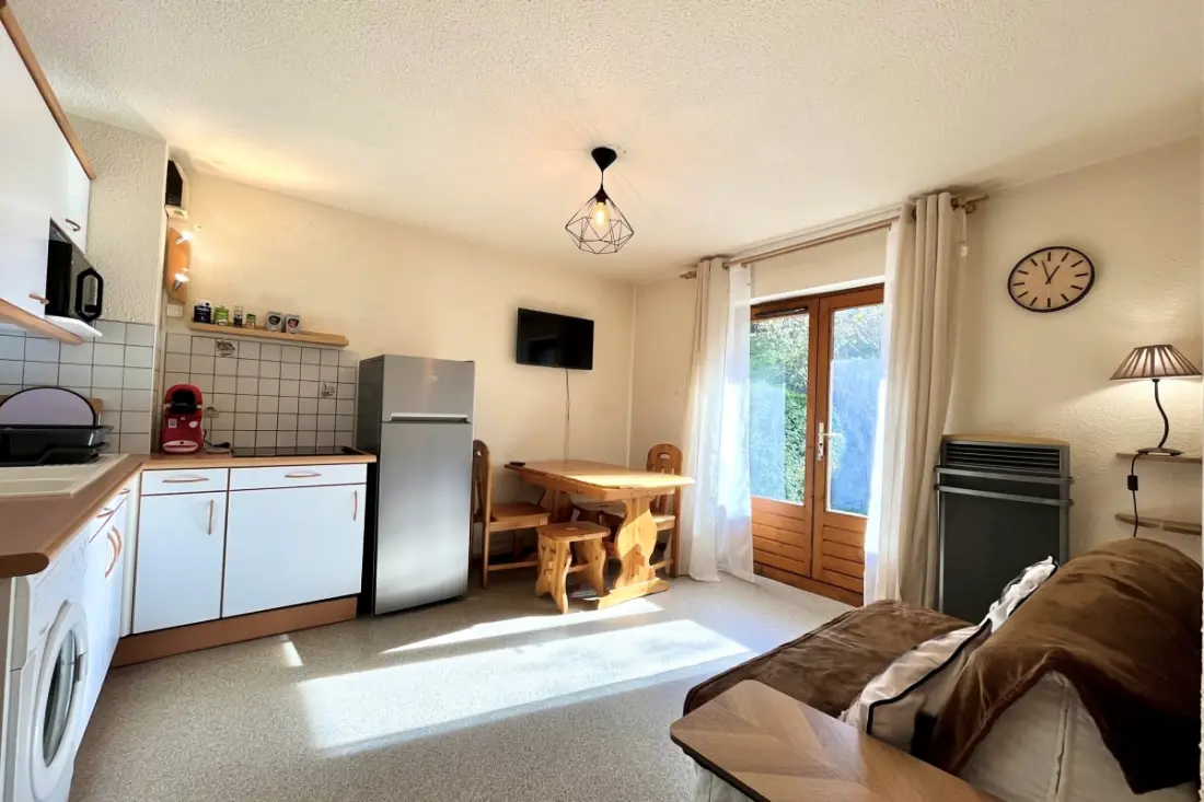 Appartement Lumineux à Combloux, Proche Ski