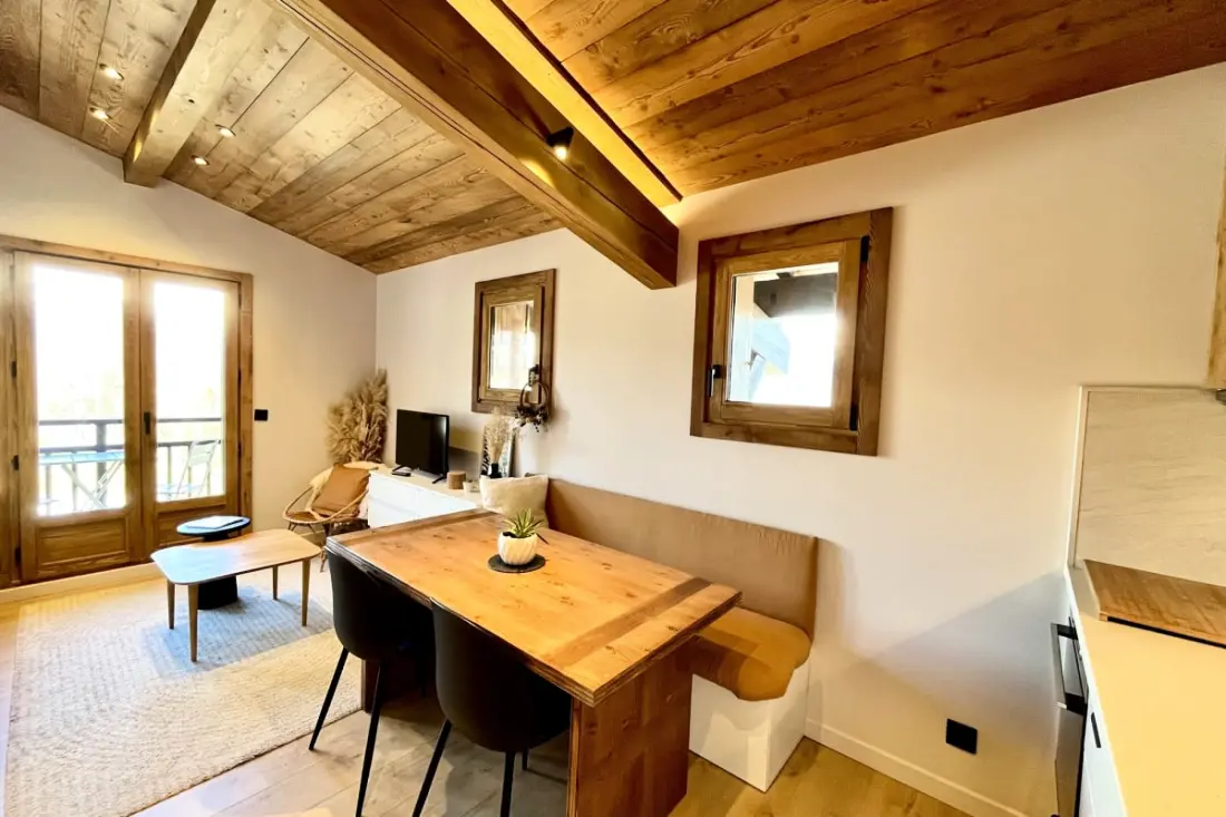 Studio De Charme Avec Vue Montagne &amp; Balcon