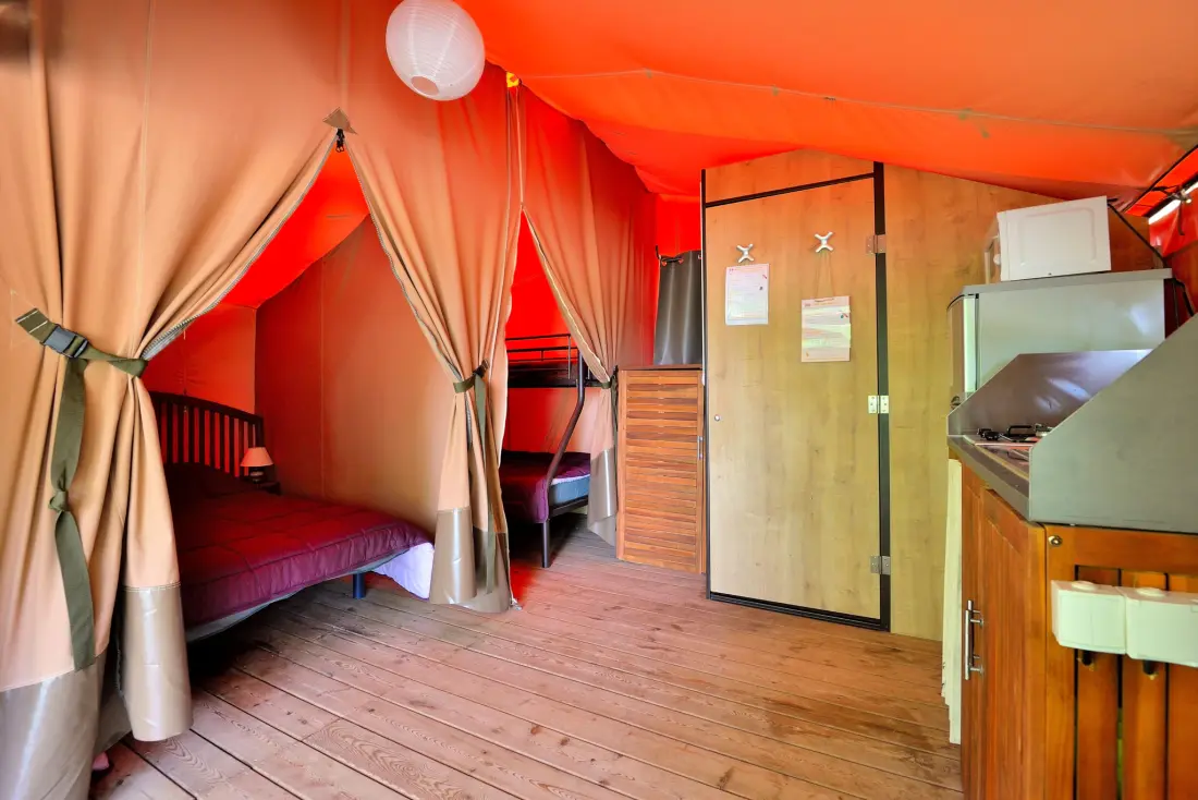 Camping Seasonova Etang de la Vallée 3 étoiles★★★