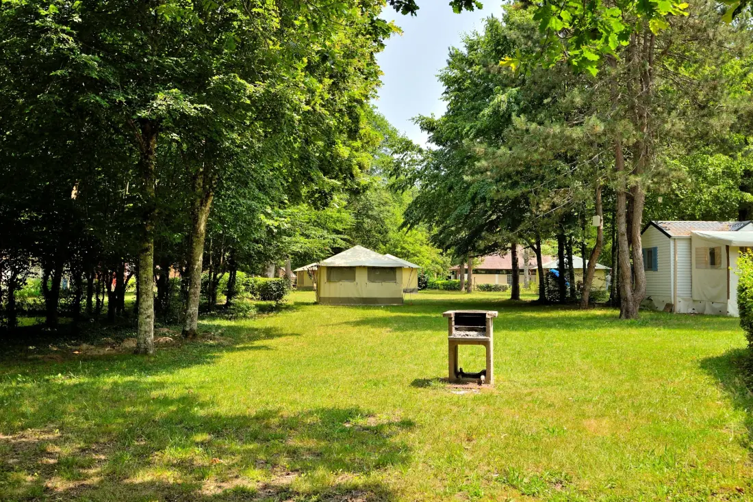 Camping Seasonova Etang de la Vallée 3 étoiles★★★