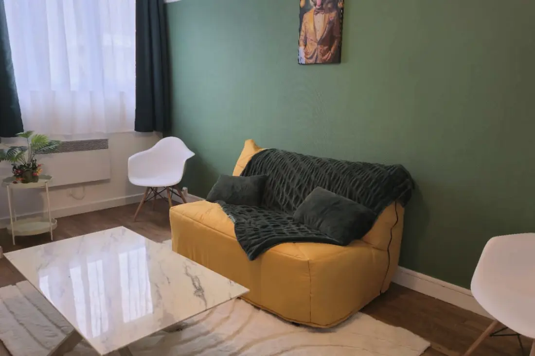 Studio 24 M² En Plein Centre-ville, Calme