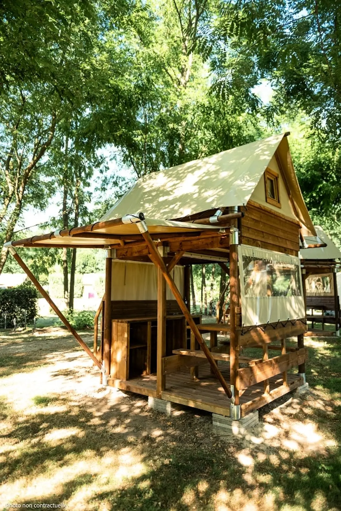 Base de Loisirs - Camping du Lac Cormoranche 4 étoiles★★★★