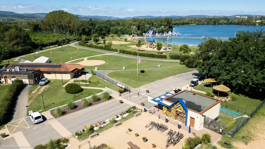 Base de Loisirs - Camping du Lac Cormoranche 4 étoiles★★★★