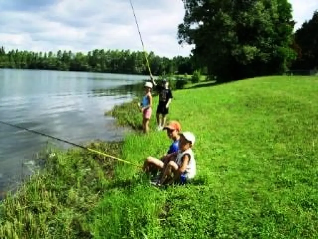 Base de Loisirs - Camping du Lac Cormoranche 4 étoiles★★★★