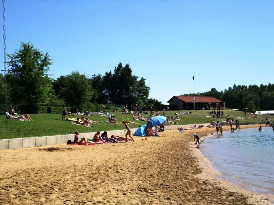 Base de Loisirs - Camping du Lac Cormoranche 4 étoiles★★★★