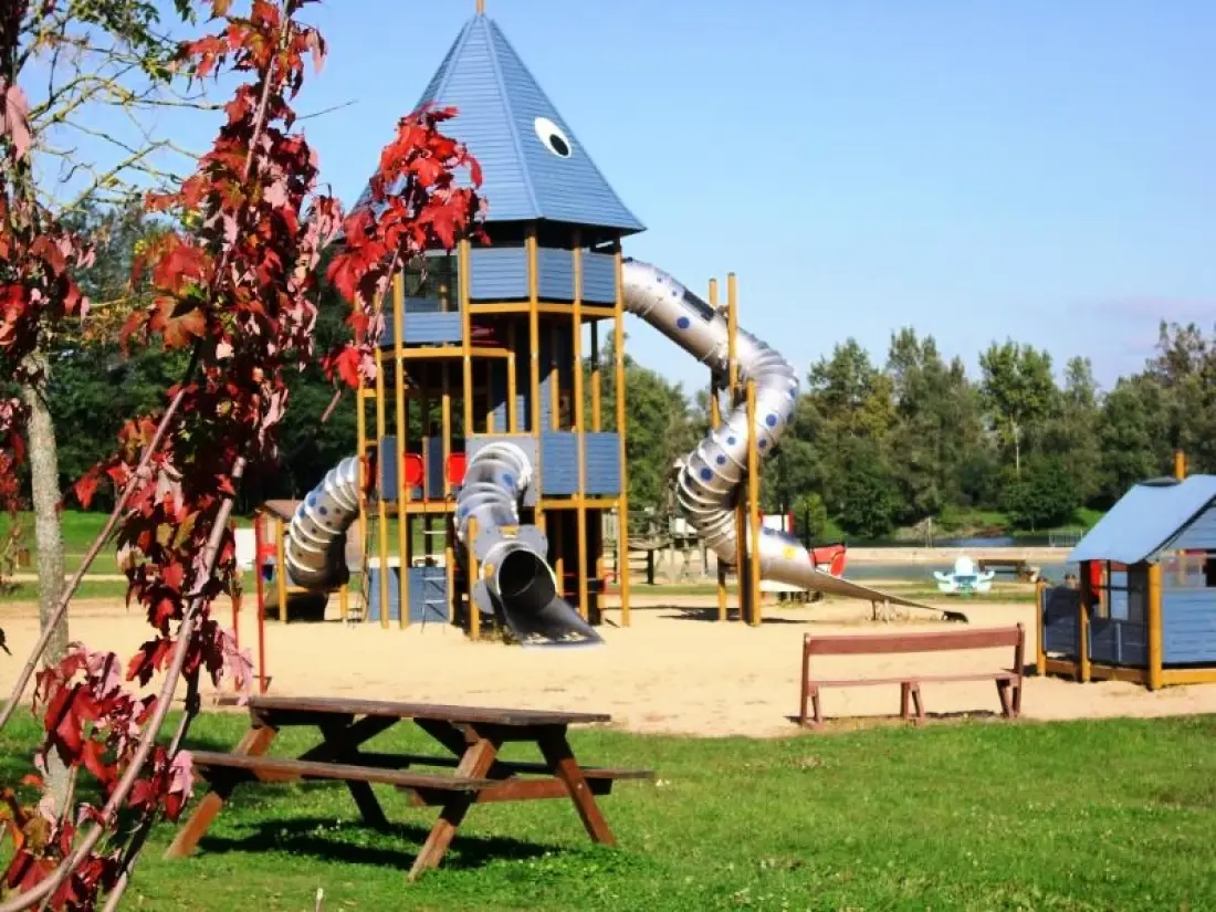 Base de Loisirs - Camping du Lac Cormoranche 4 étoiles★★★★