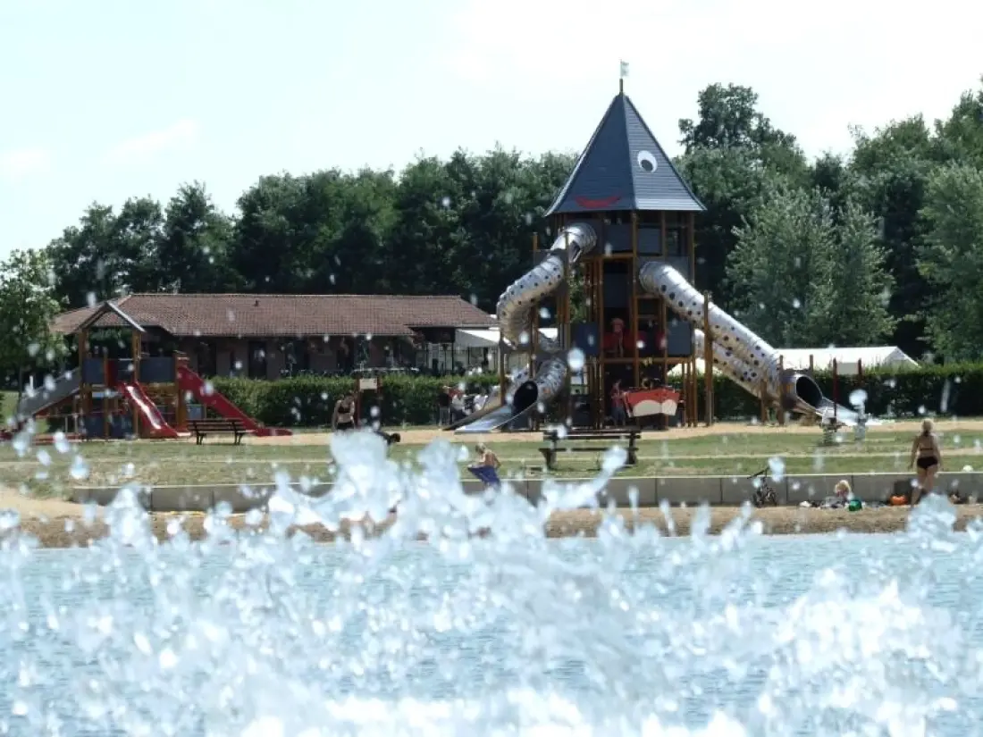 Base de Loisirs - Camping du Lac Cormoranche 4 étoiles★★★★