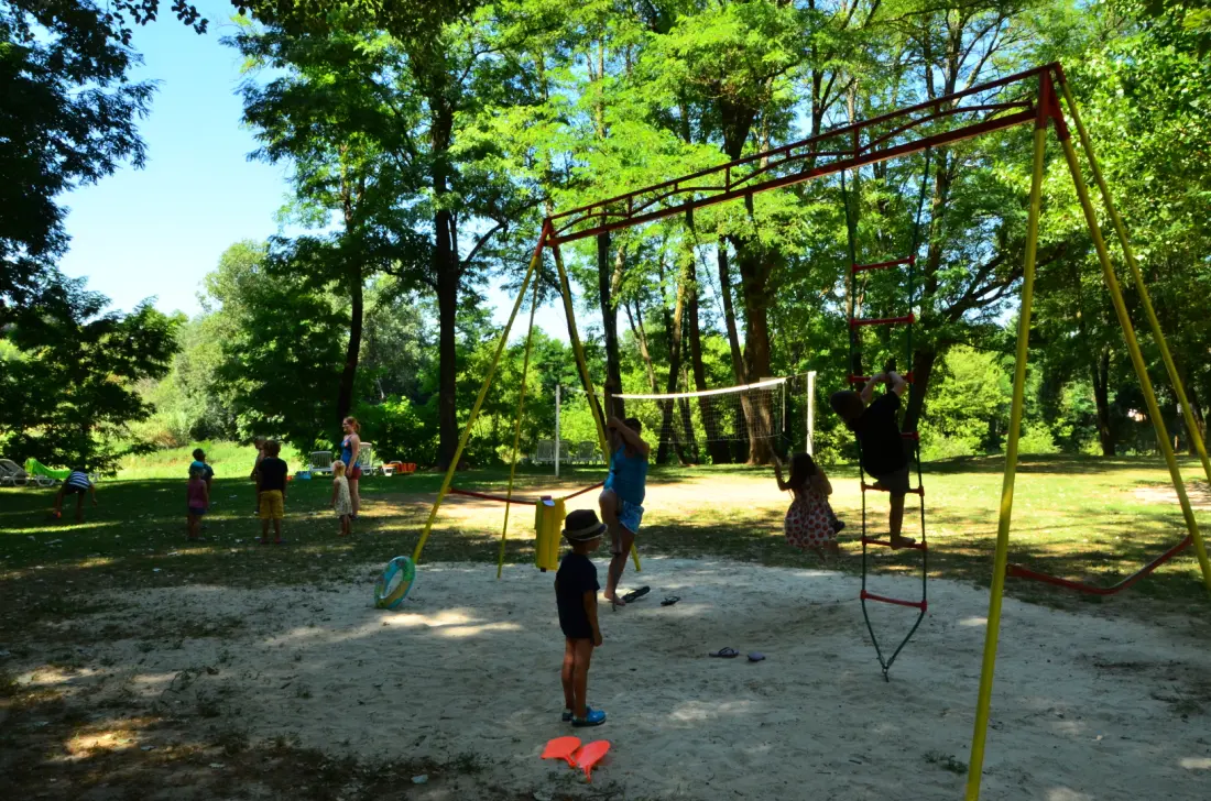Camping Paradis Les Amarines 4 étoiles★★★★