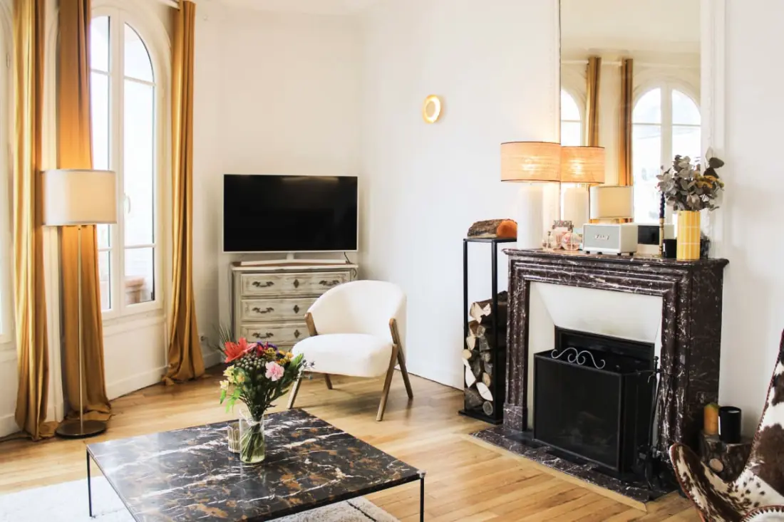 Appartement 95m² Spacieux Et Lumineux à Courbevoie