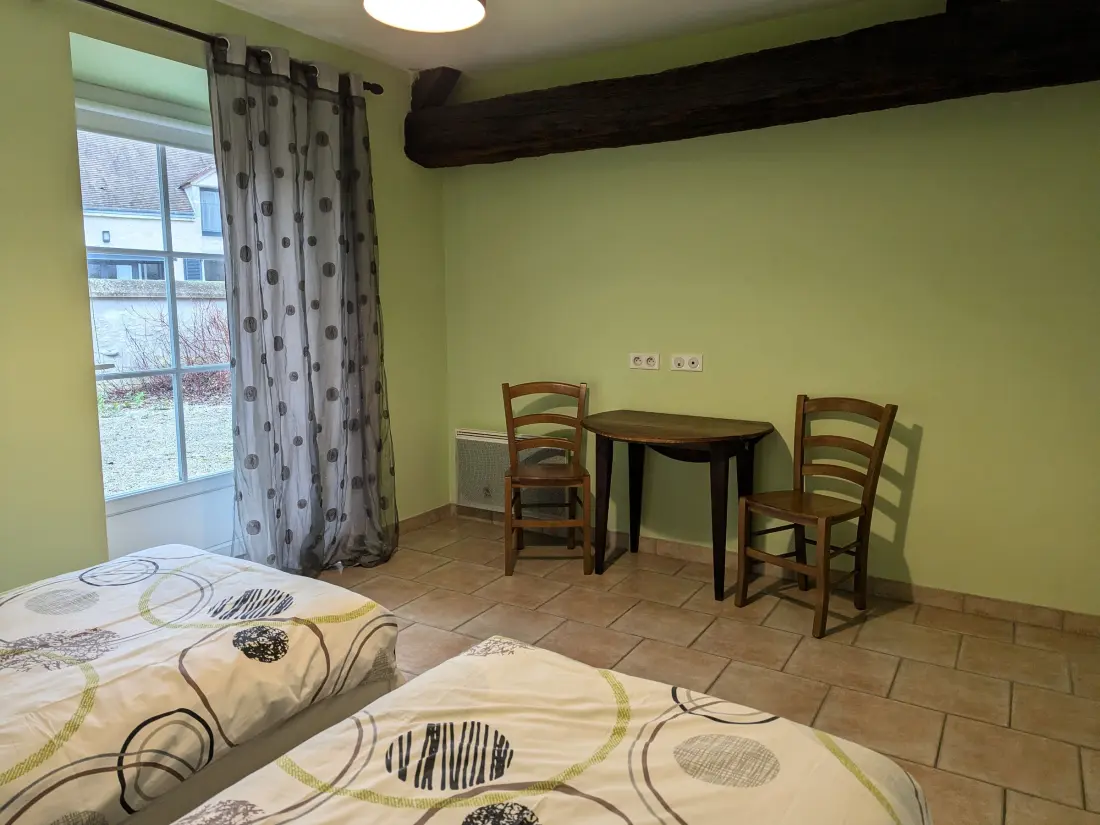 Maison de Vacances Cravant 2
