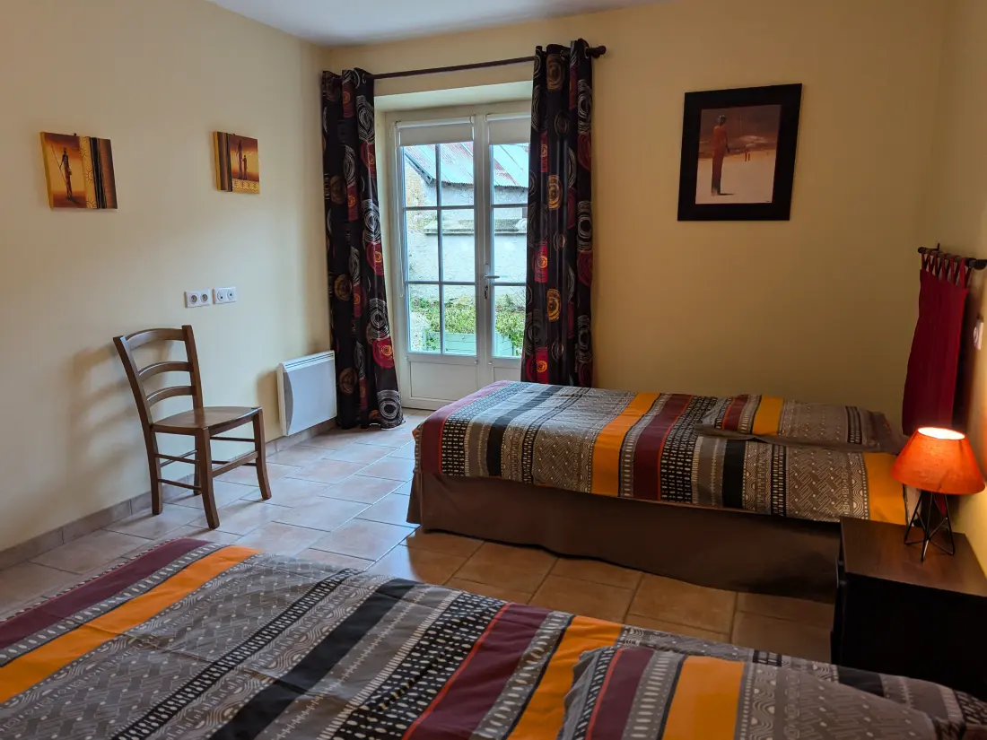 Maison de Vacances Cravant 2