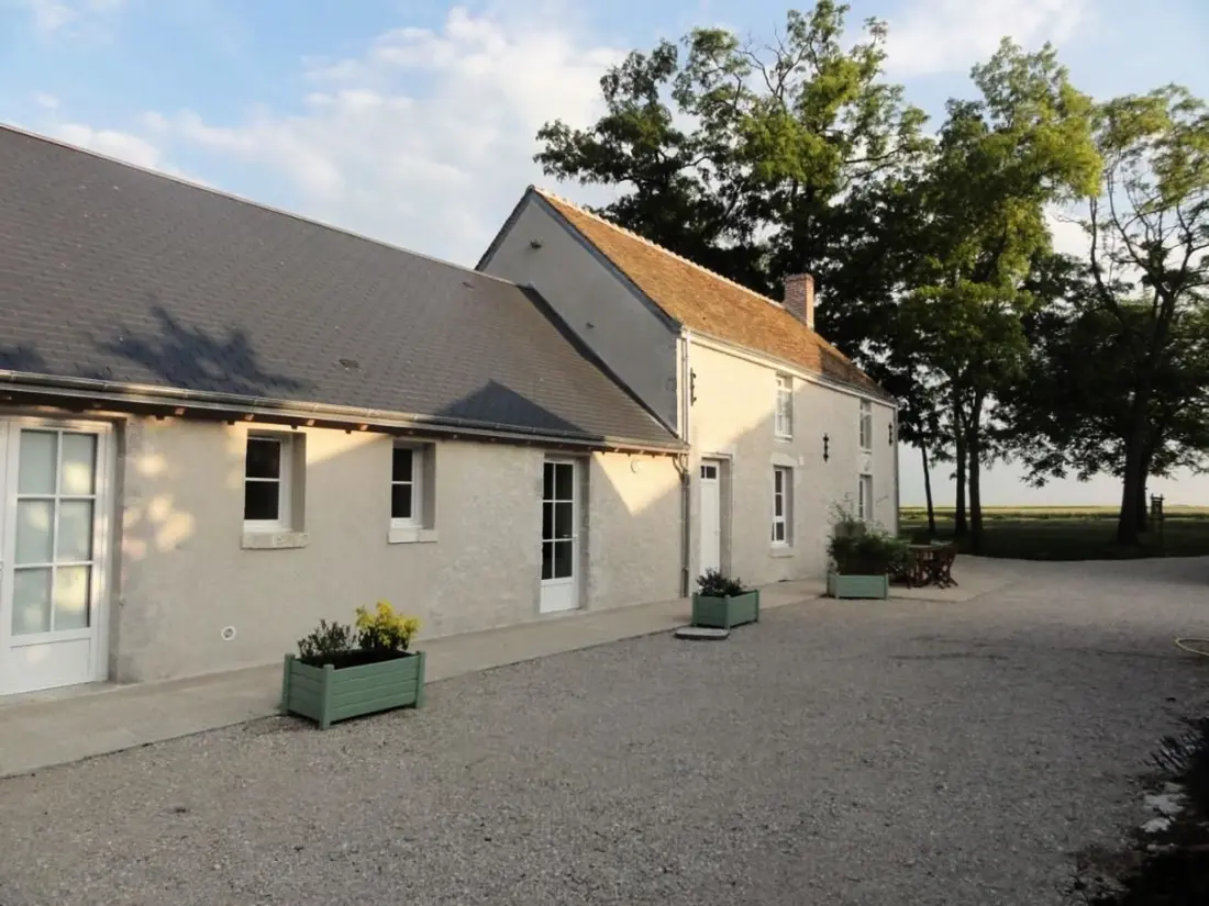 Maison de Vacances Cravant 2