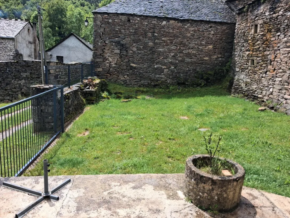 Gîte Maison coursoules 2/4 personnes