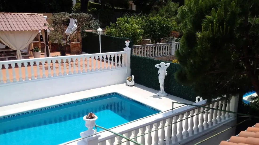 Casa con Piscina