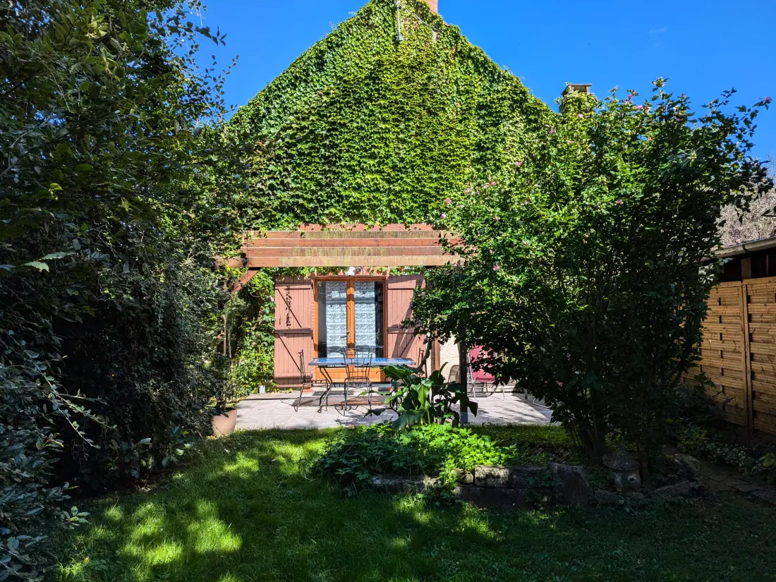 Maison de Vacances Dampierre-en-Burly 4