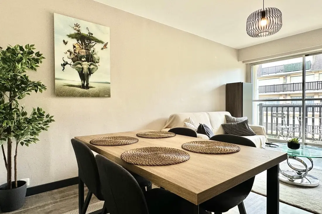 Appartement Avec Balcon Au Cœur De Deauville