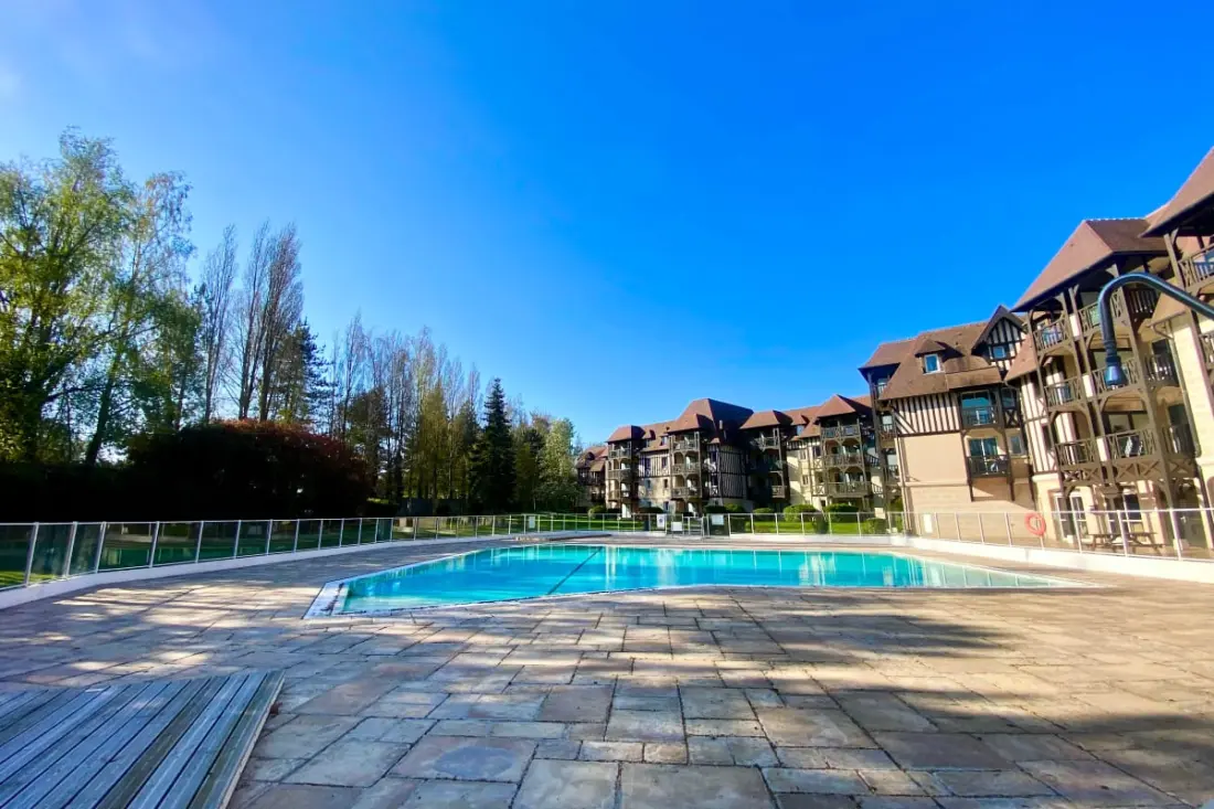 Appartement Lumineux Avec Piscine  Et Balcon