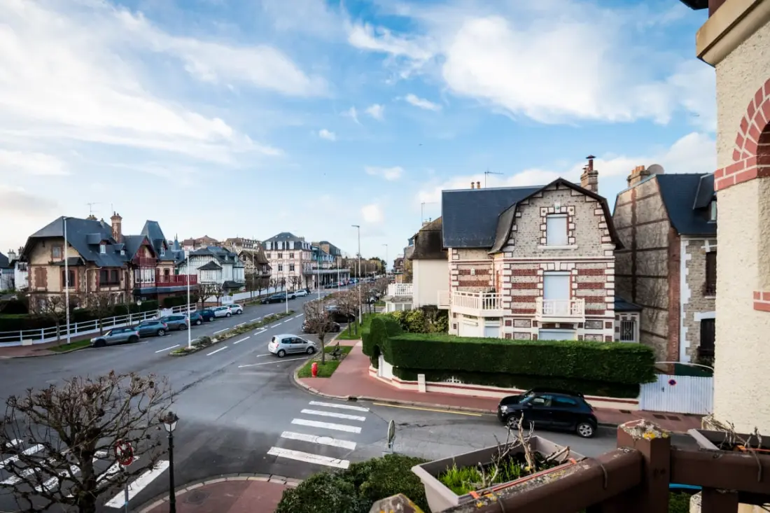 "le Mogador", Plage &amp; Casino à 2min