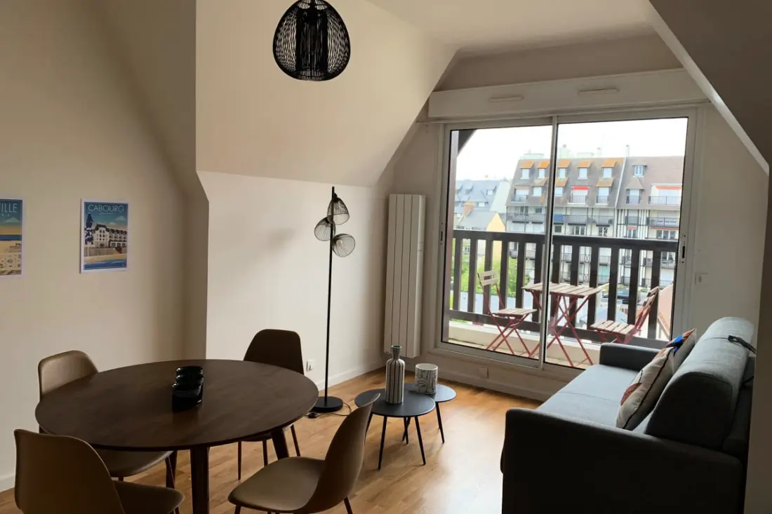 Joli 41 M² Avec Balcon Proche De La Plage