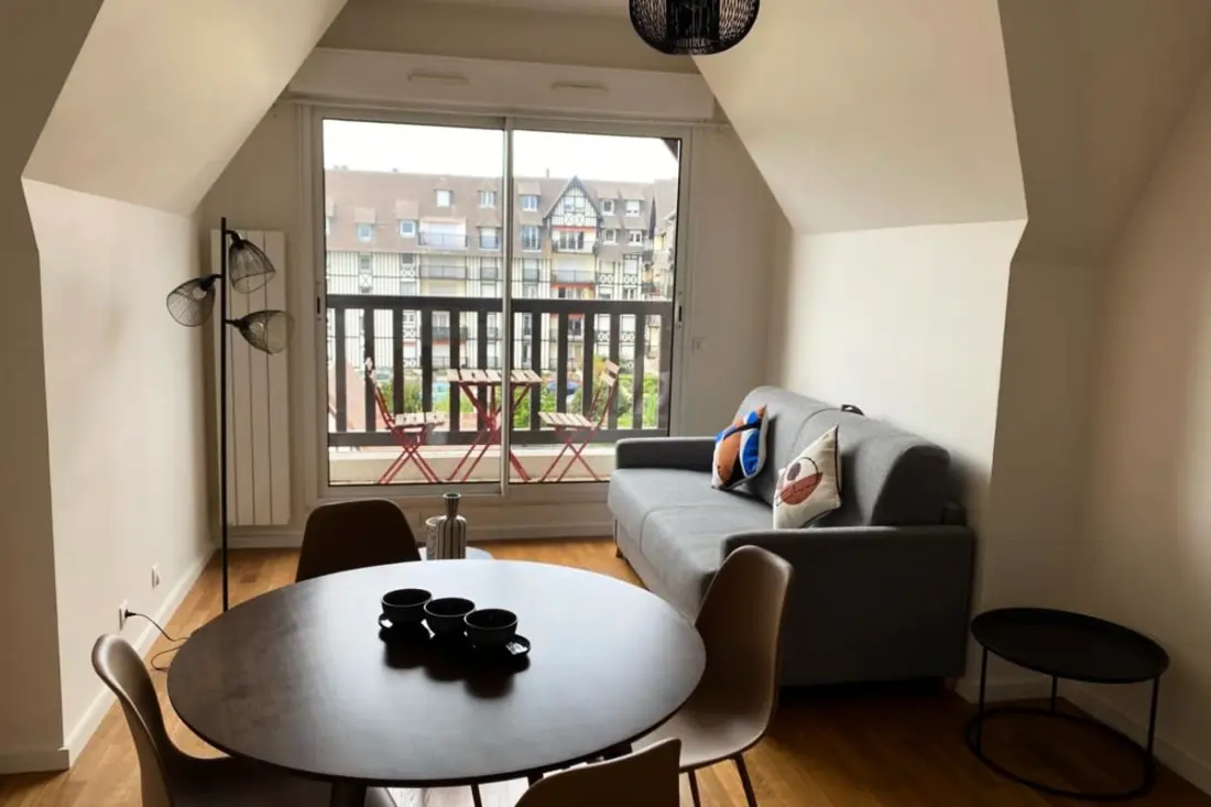 Joli 41 M² Avec Balcon Proche De La Plage