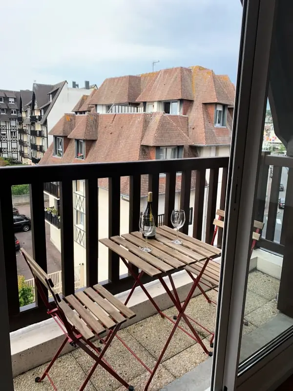 Joli 41 M² Avec Balcon Proche De La Plage