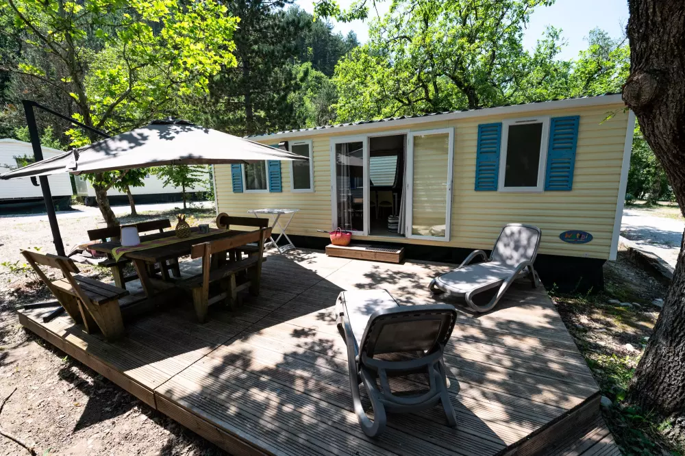 Flower Camping la Pinède 4 étoiles★★★★