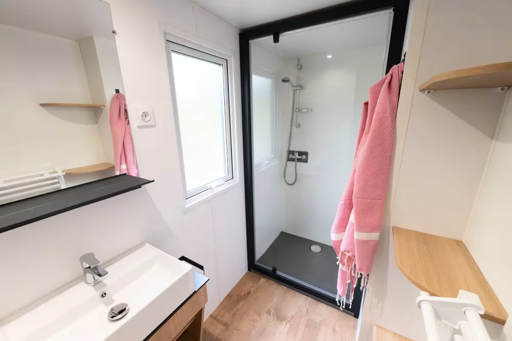 Flower Camping la Pinède 4 étoiles★★★★